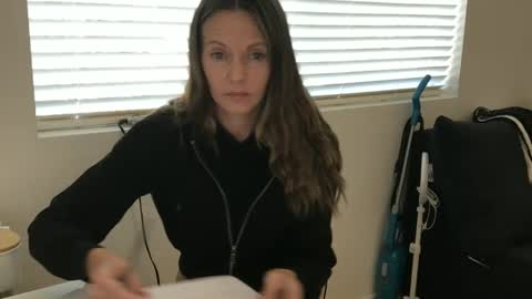 Tori Ryann online show from January 6, 9:00 pm