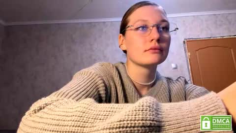 Anita online show from April 12, 5:28 pm