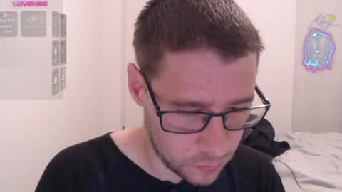 Thomas online show from May 14, 2:32 am