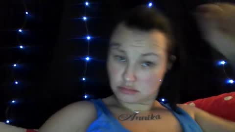 toxicanikki online show from January 15, 7:39 am