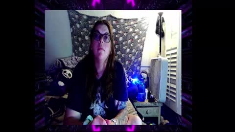 Toxiclove1311 online show from November 20, 1:04 am