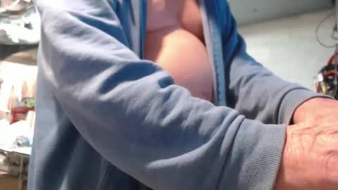 toydoc103 online show from February 25, 11:03 am