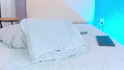 Snapshot of tracielowe_w chatting on September 13, 6:38 am tracielowe_w online show from September 13, 6:38 am