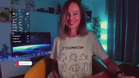 Hey my name is Kiri Kiri online show from July 8, 10:13 pm