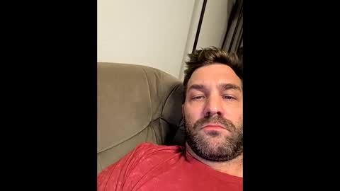 trakaiss online show from April 21, 8:49 pm