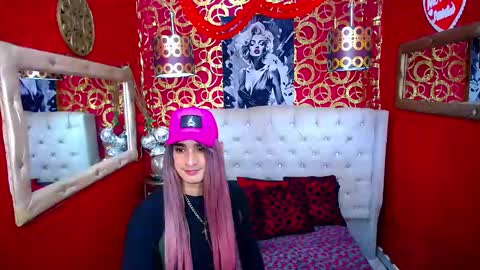 Snapshot of transboyspein chatting on October 1, 4:44 am transboyspein online show from October 1, 4:44 am