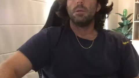 TravisKenn online show from May 5, 1:06 pm