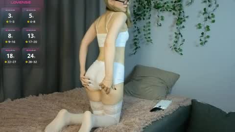 traxzbabe online show from May 31, 5:12 pm
