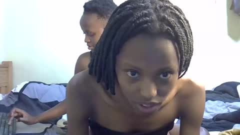 Snapshot of trazic_ chatting on February 23, 9:59 pm trazic_ online show from February 23, 9:59 pm