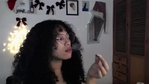 Emily online show from December 13, 5:21 pm