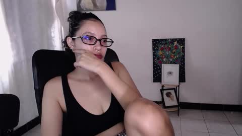 Emily online show from March 19, 5:29 pm