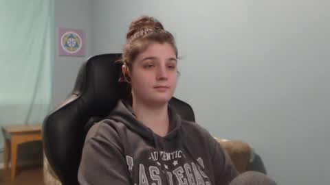 TreeJeanne online show from March 11, 10:42 pm