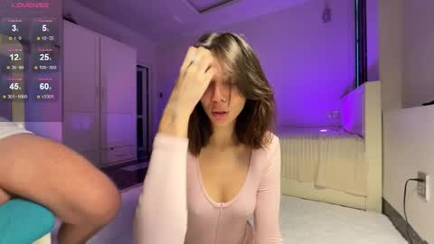 Sarah And Jon online show from October 21, 8:19 am