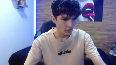 trevor_mob online show from May 15, 11:56 pm