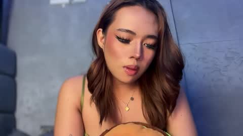 trexie_fucks15 online show from May 12, 4:27 pm
