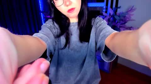 TriciaDaisy online show from May 8, 2:34 pm