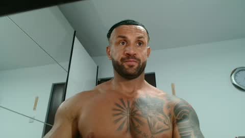 tridentmuscles online show from May 5, 10:10 am