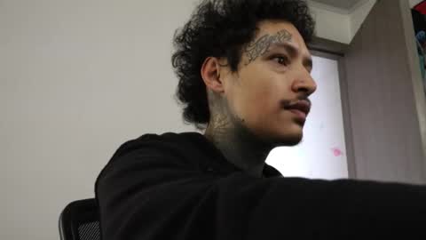 - trieone online show from October 15, 12:28 pm