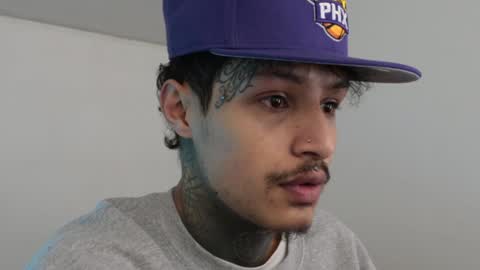 - trieone online show from December 11, 1:39 pm