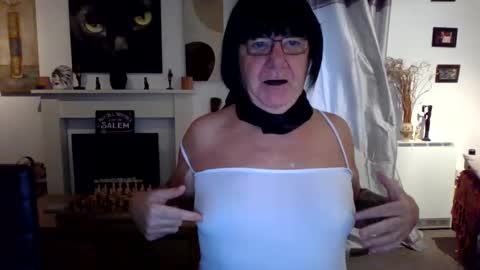 trinity1011 online show from October 29, 7:32 am