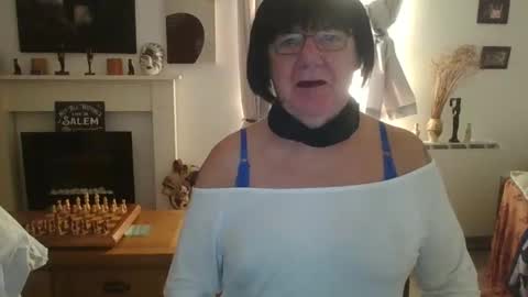 trinity1011 online show from January 3, 8:43 am