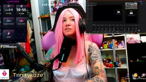 Trin Kat pet online show from April 7, 5:48 pm