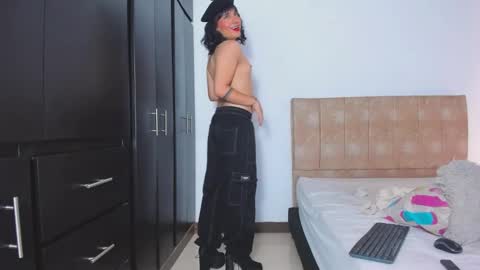 Triny online show from October 21, 2:54 pm