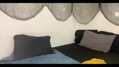 Snapshot of trixie_luv chatting on September 17, 4:43 pm trixie_luv online show from September 17, 4:43 pm