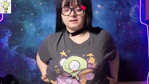 trixiedoescamcam online show from April 21, 2:51 am