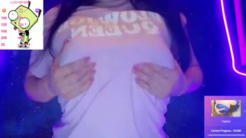 trixiedoescamcam online show from July 30, 9:04 pm