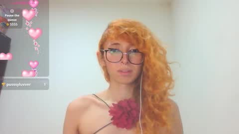 Trixy Rose online show from November 22, 5:44 pm