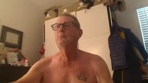 Snapshot of troffer1020 chatting on September 15, 11:17 pm Troffer online show from September 15, 11:17 pm