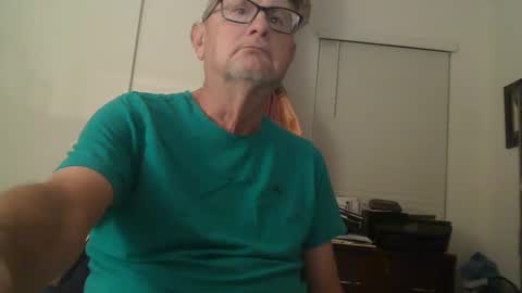 Snapshot of troffer1020 chatting on February 27, 12:57 am Troffer online show from February 27, 12:57 am