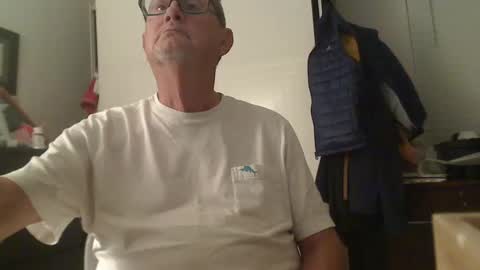 Snapshot of troffer1020 chatting on September 16, 11:52 pm Troffer online show from September 16, 11:52 pm
