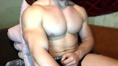 Snapshot of troncq chatting on March 11, 3:12 pm Troncq online show from March 11, 3:12 pm