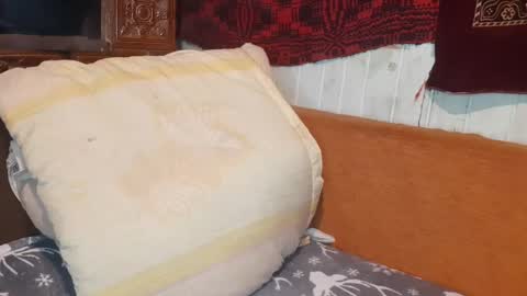 Snapshot of troncq chatting on February 19, 7:06 am Troncq online show from February 19, 7:06 am