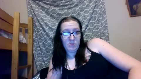 TruckersWifeToBe online show from December 17, 11:27 pm