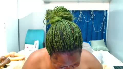 TrueBella30 online show from December 1, 5:16 am