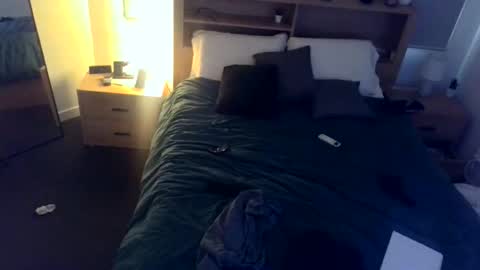 DirtyAuscouple online show from April 16, 6:24 am