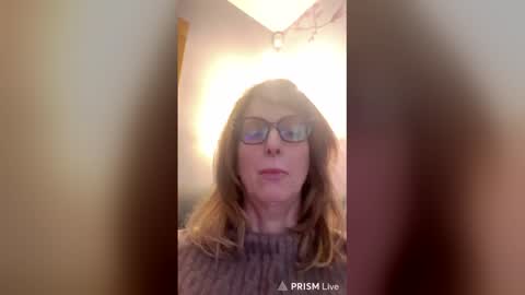 Hunnibun online show from January 17, 11:30 am