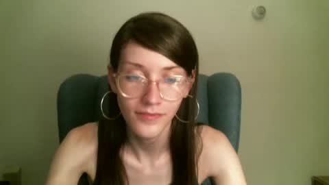 Snapshot of ts_librarian chatting on September 9, 2:55 am Elisabeth online show from September 9, 2:55 am