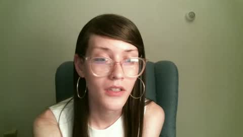Snapshot of ts_librarian chatting on September 17, 4:16 am Elisabeth online show from September 17, 4:16 am
