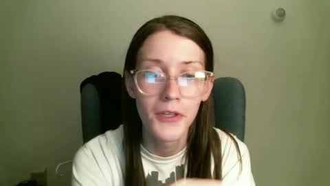 Snapshot of ts_librarian chatting on September 24, 5:25 am Elisabeth online show from September 24, 5:25 am
