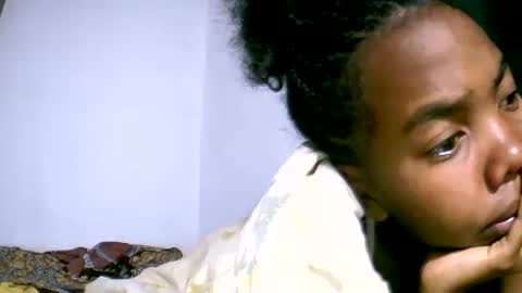 tsaralaza online show from October 5, 2:20 am