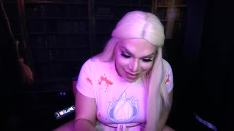 Snapshot of tsblondienyc chatting on October 3, 12:42 am Jessie online show from October 3, 12:42 am