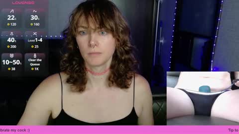 Snapshot of tsellieryder chatting on October 5, 3:15 am Ellie Ryder online show from October 5, 3:15 am