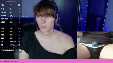 Snapshot of tsellieryder chatting on October 19, 12:37 am Ellie Ryder online show from October 19, 12:37 am