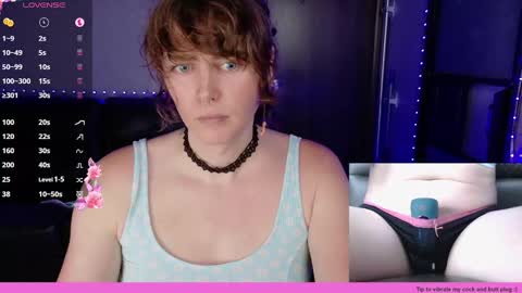 Snapshot of tsellieryder chatting on September 27, 12:30 am Ellie Ryder online show from September 27, 12:30 am