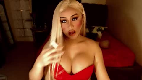 Snapshot of tshugescock chatting on September 20, 6:22 pm SEDUCTIVEmistresCUMS online show from September 20, 6:22 pm