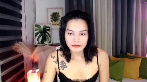 tslatinazandra online show from November 17, 4:48 am